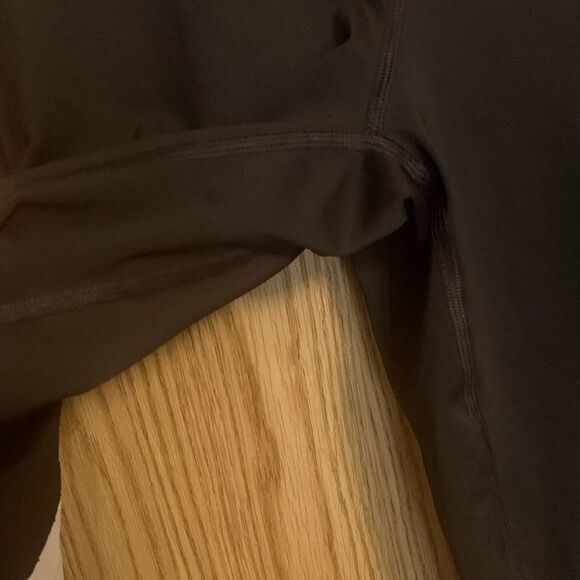 Women’s Nike leggings. Size medium. - Picture 4 of 11